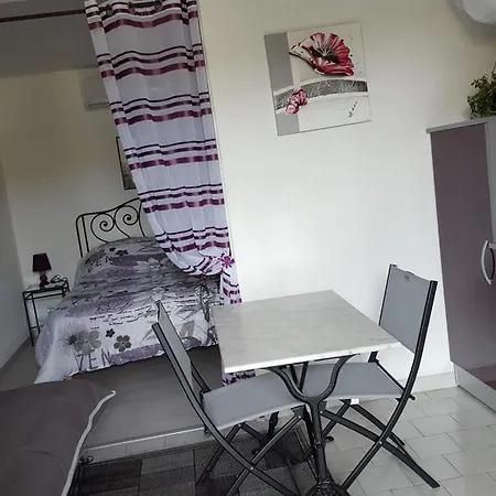 Eolh Apartment *
